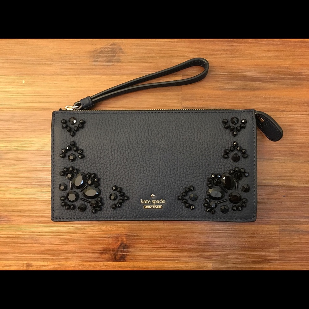 Beautiful Kate Spade Ciara Wristlet - Picture 3 of 8